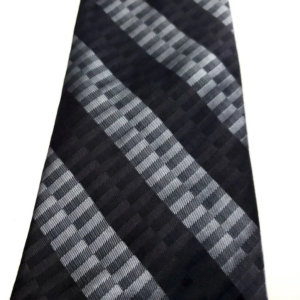 Croft & Barrow Black Gray Striped‎ Geometric Silk Tie